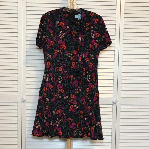 CeCe Floral High Neck Short Sleeve Knee-Length Ruffled Hem Lined A-Line Dress 10 - Picture 1 of 5